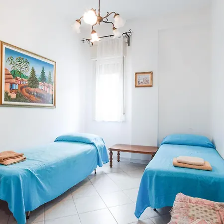 2 Bedroom Beautiful In *