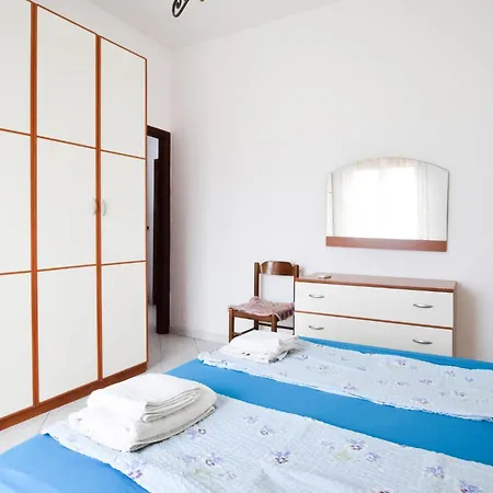 Awesome In With Kitchen Appartement *