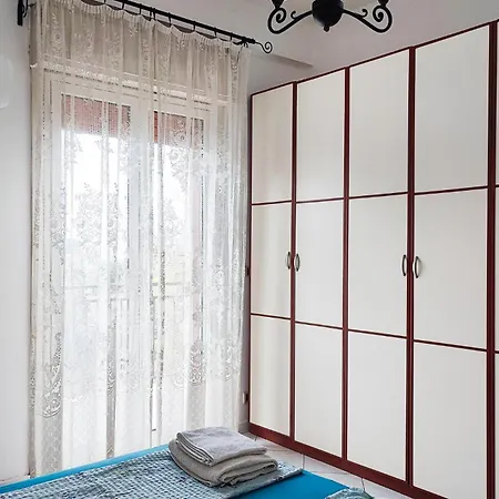 Awesome In With Kitchen * Capaci